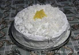 Bolo Gelado de Abacaxi e Coco
