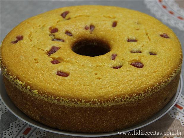 Bolo de Milho com Goiabada