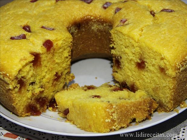 Bolo de Milho com Goiabada