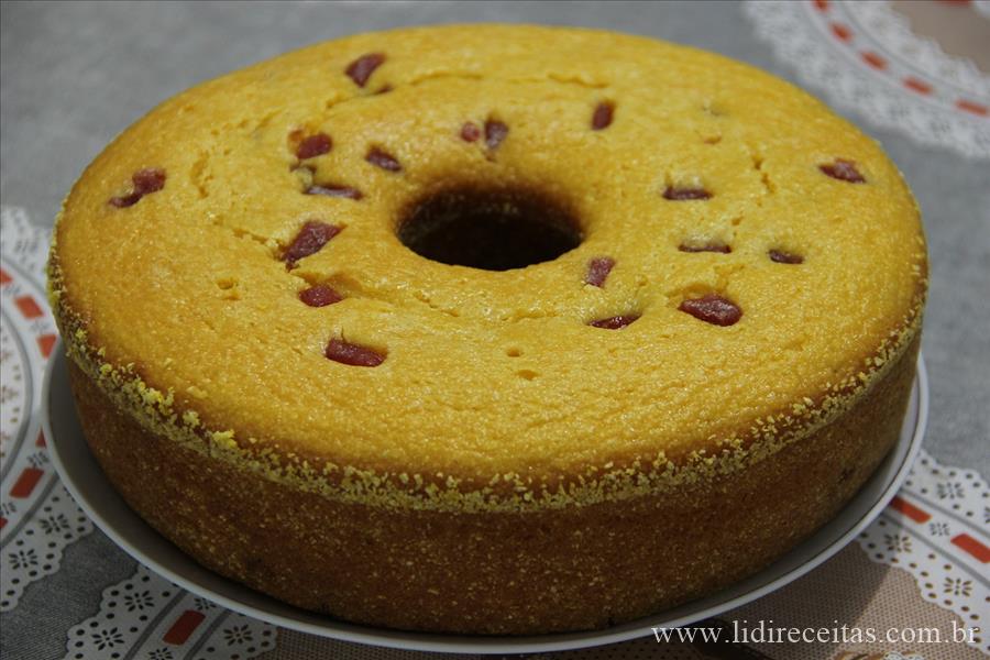 Bolo de Milho com Goiabada