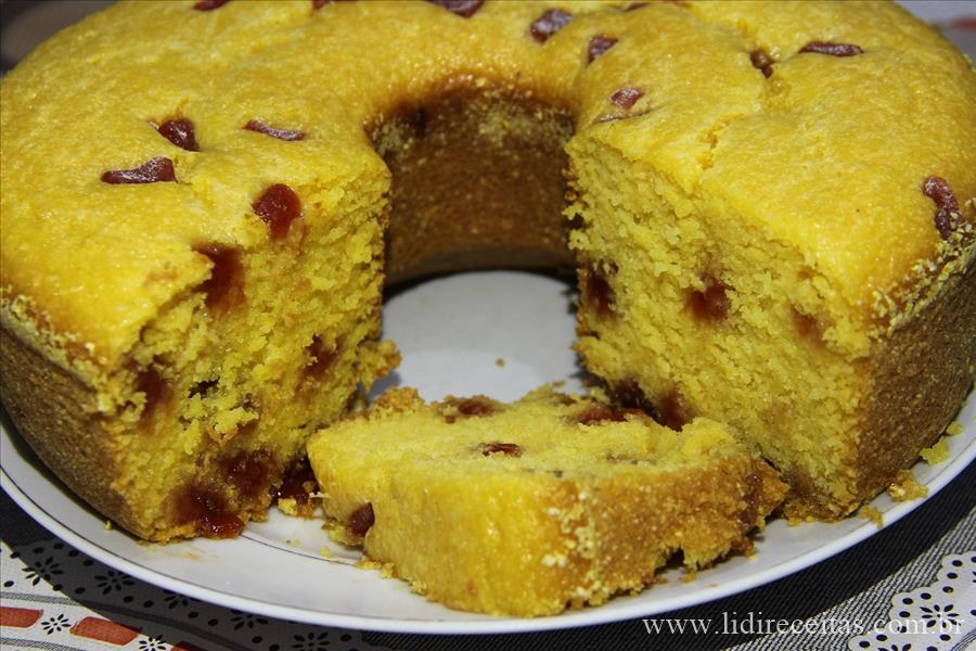 Bolo de Milho com Goiabada